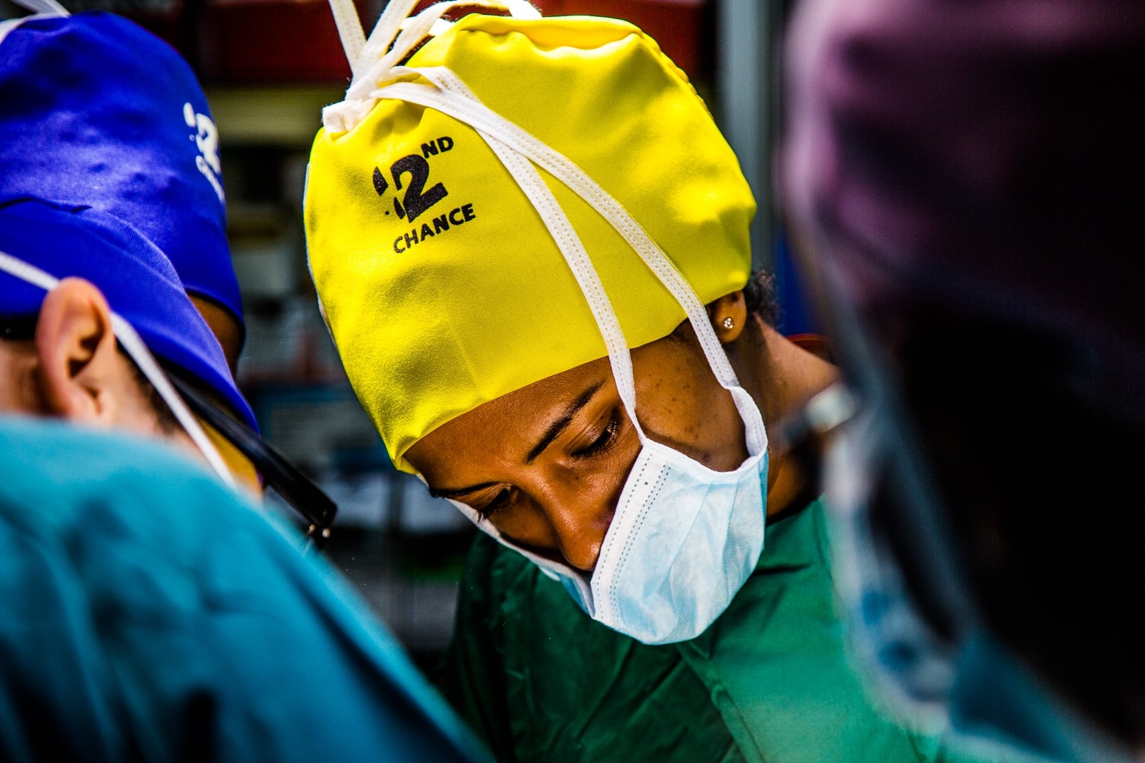An African surgeon wearing a 2nd CHANCE cap during a workshop
